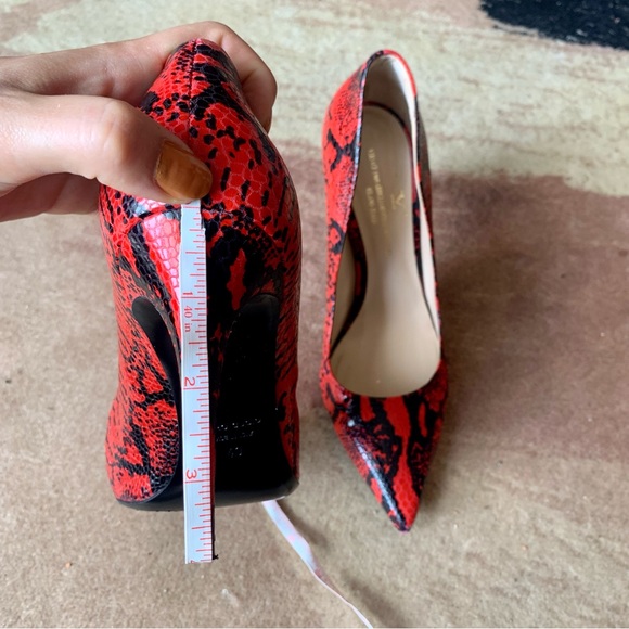 AUTHENTIC Versace snake Heels 🐍 - Picture 9 of 9